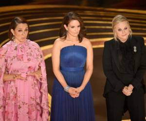 Maya Rudolph, Tina Fey y Amy Poehler abrieron los comentarios contra el mandatario estadounidense. Foto: AFP