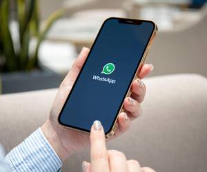 En caso de que alguien intente abrir estos chats bloqueados en WhatsApp y falle en el proceso de autenticación varias veces, tendrá que borrar el chat para poder abrirlo, según el informe.