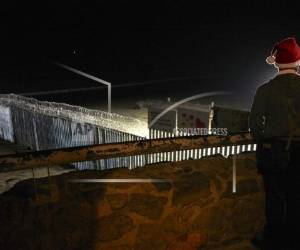 El presidente Donald Trump envió las tropas en respuesta a una caravana de migrantes centroamericanos que se acercaban a la frontera. (Foto: AP)