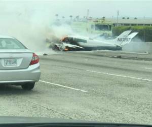 El tráfico en la zona está paralizado por las autoridades estadounidenses. Foto: @tysonMCRF / Twitter