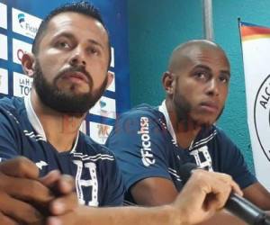 Alfredo Mejía y Eddie Hernández en conferencia de prensa antes del juego ante México en San Pedro Sula. Foto: El Heraldo.