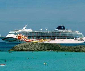 En los cruceros llegan viajantes de Guatemala, Estados Unidos, El Salvador y otros países. Foto: EL HERALDO