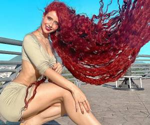 Isabel Dueñas, la influencer y cirujana odontóloga de 29 años conocida en redes sociales como Bella Dueñas, publicó un video en TikTok en el que denuncia recibir amenazas de muerte.