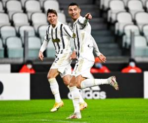 Cristiano celebró a lo grande su cumpleaños 36 marcando un golazo ante la Roma. Foto: AP