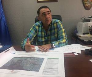 Mario Pineda, títular del Instituto de Desarrollo, Agua y Saneamiento, durante la entrevista con EL HERALDO.