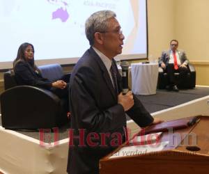 El director del Instituto de Estudios Latinoamericanos de TKU, Kwo-Wei Kung, fue uno de los expositores.