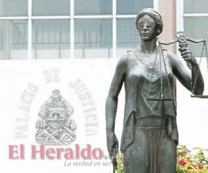 Los jueces afirman que las declaraciones del mandatario son una grave lesión a la separación de poderes.