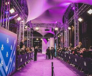 Estas nuevas series se suman a la creciente oferta de contenido original de Disney+ en Europa, que incluye títulos como “The Mandalorian”, “Star Wars: The Clone Wars” y “High School Musical: The Musical: The Series”.