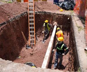 De acuerdo con la planificación, el cambio de tuberías podría contribuir a aumentar las horas de servicio y mejorar las condiciones del agua que reciben los habitantes de estos sectores.