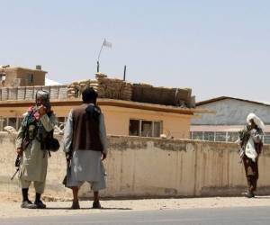 Según relatos, los talibanes se definen por la violencia, matanza y violación a los derechos humanos. Foto: AFP
