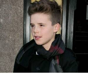 Con apenas 13 años el pequeño ya saltó a la fama gracias a la ayuda de su madre.