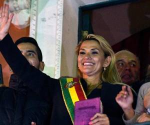 La abogada de 52 años recordó su intención de convocar nuevas elecciones 'lo más pronto posible'. Foto: Agencia AFP.