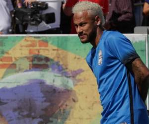 Neymar ya no quiere seguir en el PSG y se ofreció a cuatro equipos. Foto: Agencia AP.