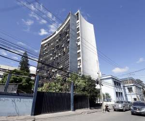 El Seguro Social informó sobre las medidas que aplicará en sus servicios de salud y administrativos este 14 de abril en todo el país.