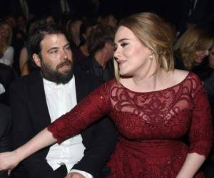 La información del divorcio de Adele fue confirmada por sus representantes, Benny Tarantini y Carl Fysh, mediante un comunicado en el que aseguraron que ambos 'están comprometidos a criar juntos con amor a su hijo (Ángelo)'.