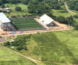 Así se ve la cancha del estadio Emilio Williams de Choluteca, desde lo alto. (Foto cortesía Motagua)