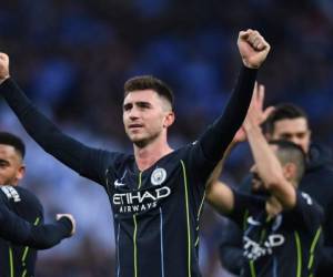 Aymeric Laporte celebra el triunfo del Manchester City, que jugará la final de la FA Cup, uno de los cuatro títulos que puede ganar esta temporada. Foto: Agencia AFP.