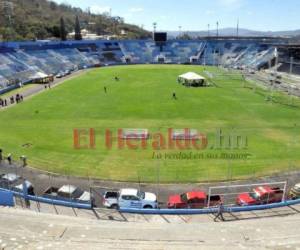Así luce el Estadio Nacional tras ser pintado. Foto: EL HERALDO