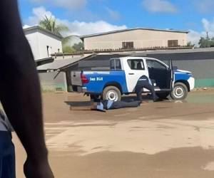 Un inspector de la Policía Nacional falleció la mañana de este martes 18 de noviembre en el sector conocido como La Empalizada, cerca de la ciudad de Juticalpa, Olancho. Aquí los detalles del incidente.