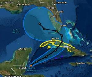 Eta atravesará la isla a lo largo del día y pasará cerca o debajo de los cayos de Florida entre el domingo de noche y el lunes de mañana, para internarse luego en el Golfo de México.