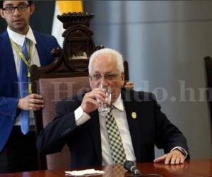 El rector de la Universidad Nacional Autónoma de Honduras (UNAH), Francisco Herrera, tendrá que recibir a la comisión de seguimiento.