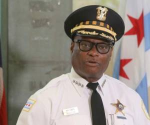 En esta foto de archivo del 27 de julio de 2020, el jefe de policía de Chicago, David Brown, habla en conferencia de prensa. Se ha registrado un aumento brusco en la ciudad en los primeros siete meses del año.