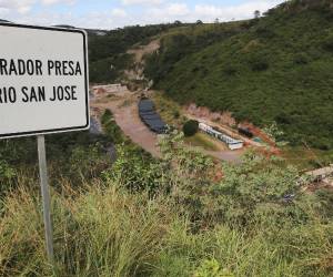 La promesa de la represa San José se desvanece: la obra apenas alcanza un 36% y las comunidades continúan racionando agua y almacenando lluvia.