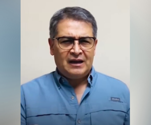 El exmandatario grabó un mensaje antes de ser entregado a la DEA.