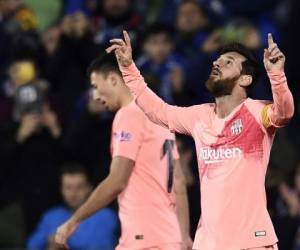 Messi y Luis Suárez se colocan primero y segundo en la clasificación de máximos goleadores de La Liga. (Foto: AFP)