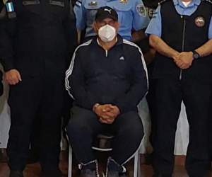 Juan Carlos Bonilla Valladares fue presentado luego de su captura en la Secretaría de Seguridad.