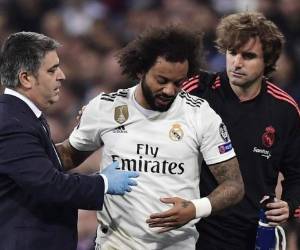 Marcelo, víctima de una entrada por detrás, se vio obligado a abandonar el terreno de juego antes del final del partido el martes, dejando a su equipo con 10. Foto:AFP
