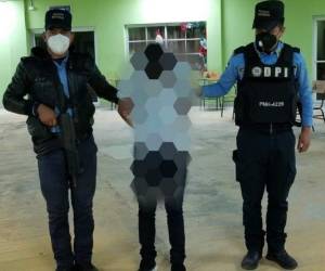 El detenido fue remitido a la fiscalía de turno por el delito de homicidio.