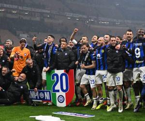 Inter de Milán se corona campeón de la Serie A en la cara de su máximo rival, el AC Milán, a falta de cinco fechas.