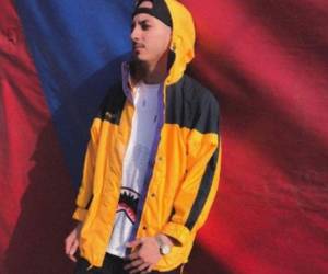 Ángel Sabillón era el único hombre entre sus hermanos. La familia está destrozada y aún sigue sin comprender el porqué del crimen.