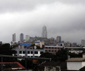 El análisis climático también detalla que algunas áreas del occidente y centro del país podrían registrar lluvias débiles y aisladas.