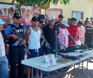 Varios capturados en los allanamientos que se realizaron este jueves en La Ceiba.