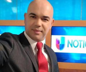 El hondureño trabaja en la cadena de televisión Univisión. Foto: Cortesia Instagram.