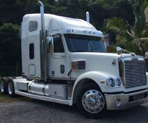 La solución al freno comercial llegó un día de después que Costa Rica, flexibilizará las reglas para los transportistas de Centroamérica. Foto cortesía Twitter Vinicio Cerezo