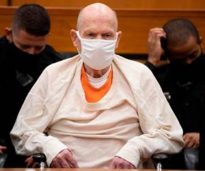 Expolicía que confesó haber cometido 13 homicidios y 50 violaciones en California en los años 1970 y 1980.