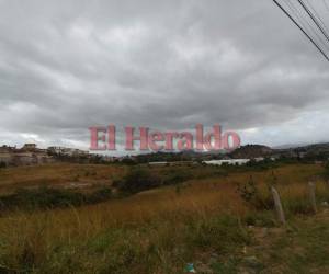 La capital hondureña amaneció con nubosidad y en horas de la tarde se registró una leve llovizna. Foto EL HERALDO