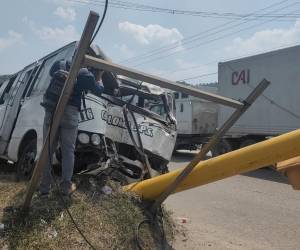 Los heridos fueron atendidos por unidades de socorro y trasladados hasta un centro asistencial.