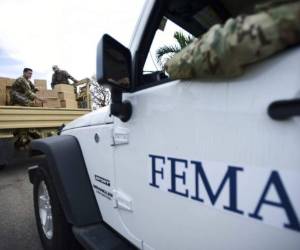 Los equipos de emergencias ya estaban en alerta por la llegada de la depresión tropical Karen. Foto: AP.