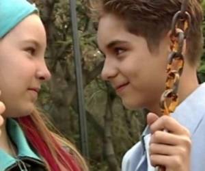 Belinda y Fabián Chávez en la telenovela 'Cómplices al rescate'. Foto: Captura Televisa.