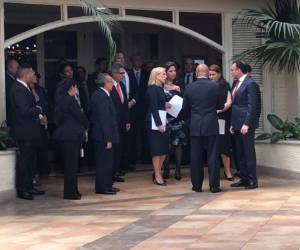 Estados Unidos ha otorgado ayudas millonarias a los países del Triángulo Norte para llevar a cabo acciones de reducción de la pobreza, fortalecimiento institucional y mejorar la seguridad ciudadana y el acceso a la justicia, para mejorar las condiciones de vida de las personas y promover el arraigo en sus comunidades y evitar la emigración a suelo estadounidense.