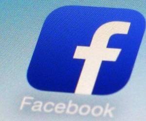 En una publicación de Facebook, Elliot Schrage dijo que la responsabilidad de contratar a Definers recaía sobre él y que fue él el encargado de aprobar la decisión de contratar a esa firma y a otras similares.