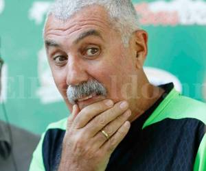 Manuel Keosseián, entrenador uruguayo del Marathón de San Pedro Sula. Foto: Delmer Martínez / Grupo Opsa.