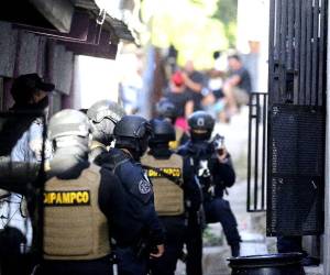 Tras la aprobación de las reformas penales para endurecer el combate contra las maras y pandillas, el presidente de la Comisión de Seguridad del Congreso Nacional, Marcos Paz, detalló las nuevas medidas que incluyen mayores penas, controles a las compañías telefónicas y financieras, así como nuevas restricciones para la venta de chips en Honduras.