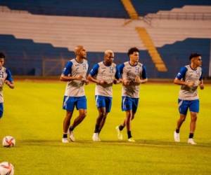 Los jugadores continuan sus entrenamientos para enfrentarse a Costa Rica. Foto: Twitter FenafuthOrg