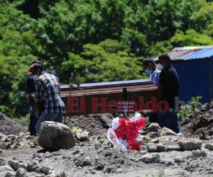 Según reportes recabados por la Unidad de Datos de EL HERALDO, al 13 de julio los papeles se intercambiaron y los hospitales de la capital han reportado decenas de muertes diarias.