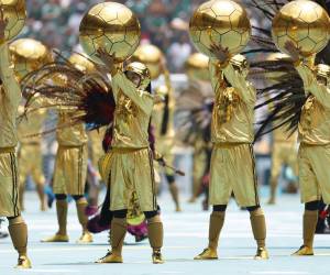 La inauguración del Mundial desbordó este jueves el Zócalo de la Ciudad de México y se extendió por las calles del Centro Histórico, donde aficionados mexicanos y de otras partes del mundo avanzaban entre cánticos, trompetas y vallas que limitaban el acceso al FIFA Fan Fest.